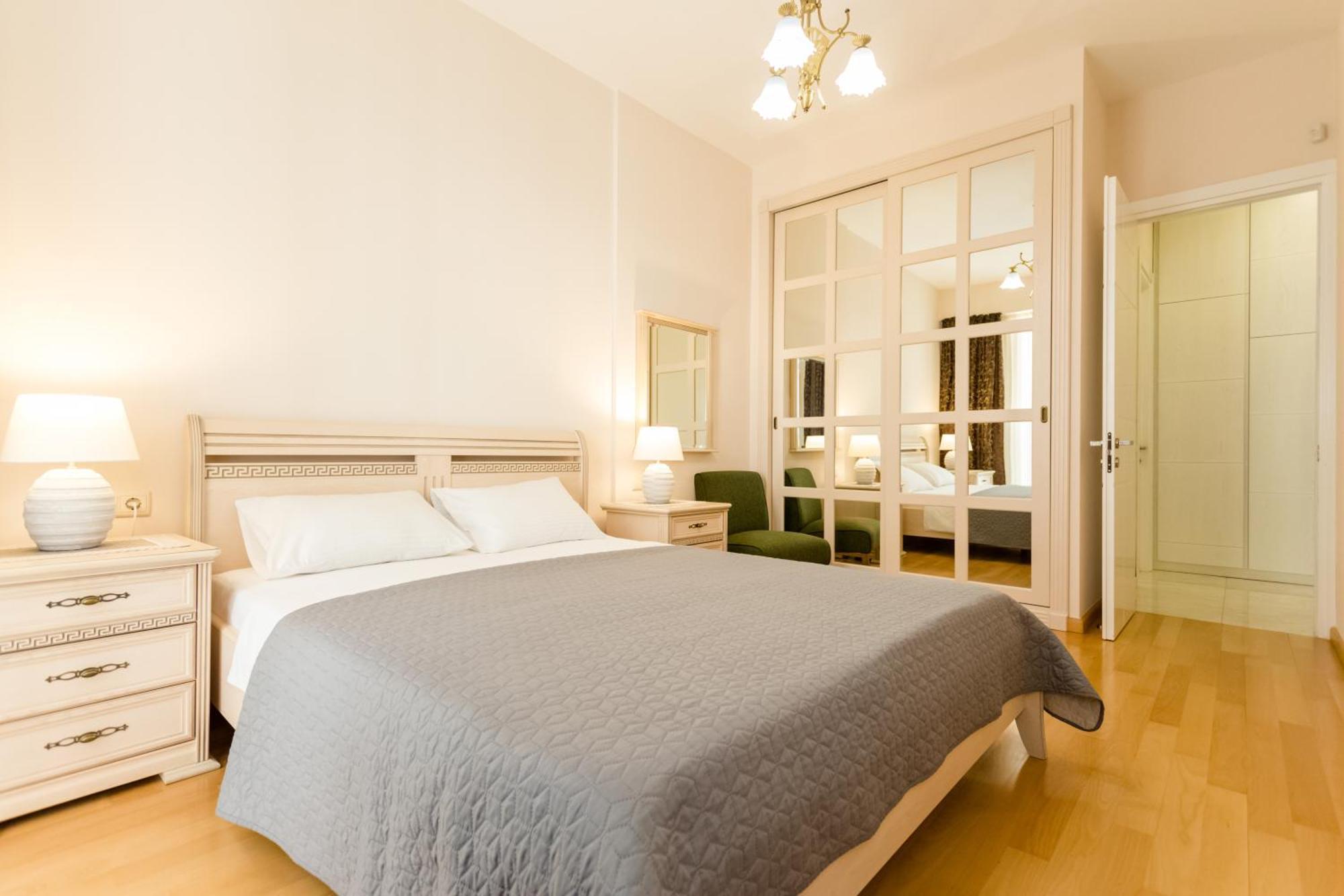 Cozy Apartment In The City Center Tbilisi Esterno foto